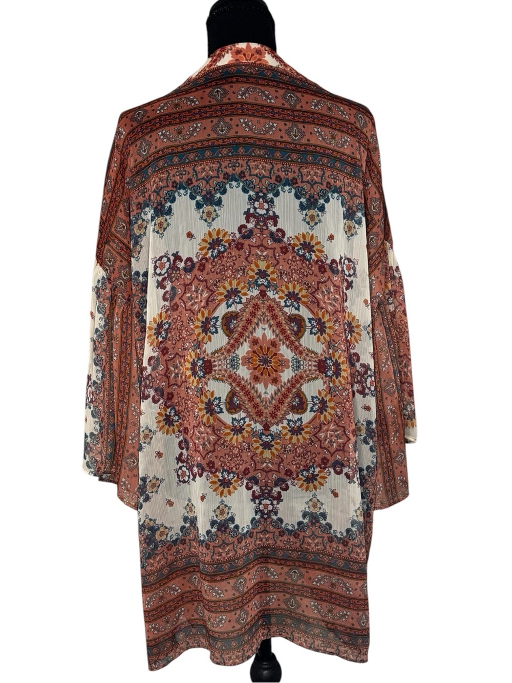 American Eagle Outfitters Rust and Cream Bohemian Medallion Kimono